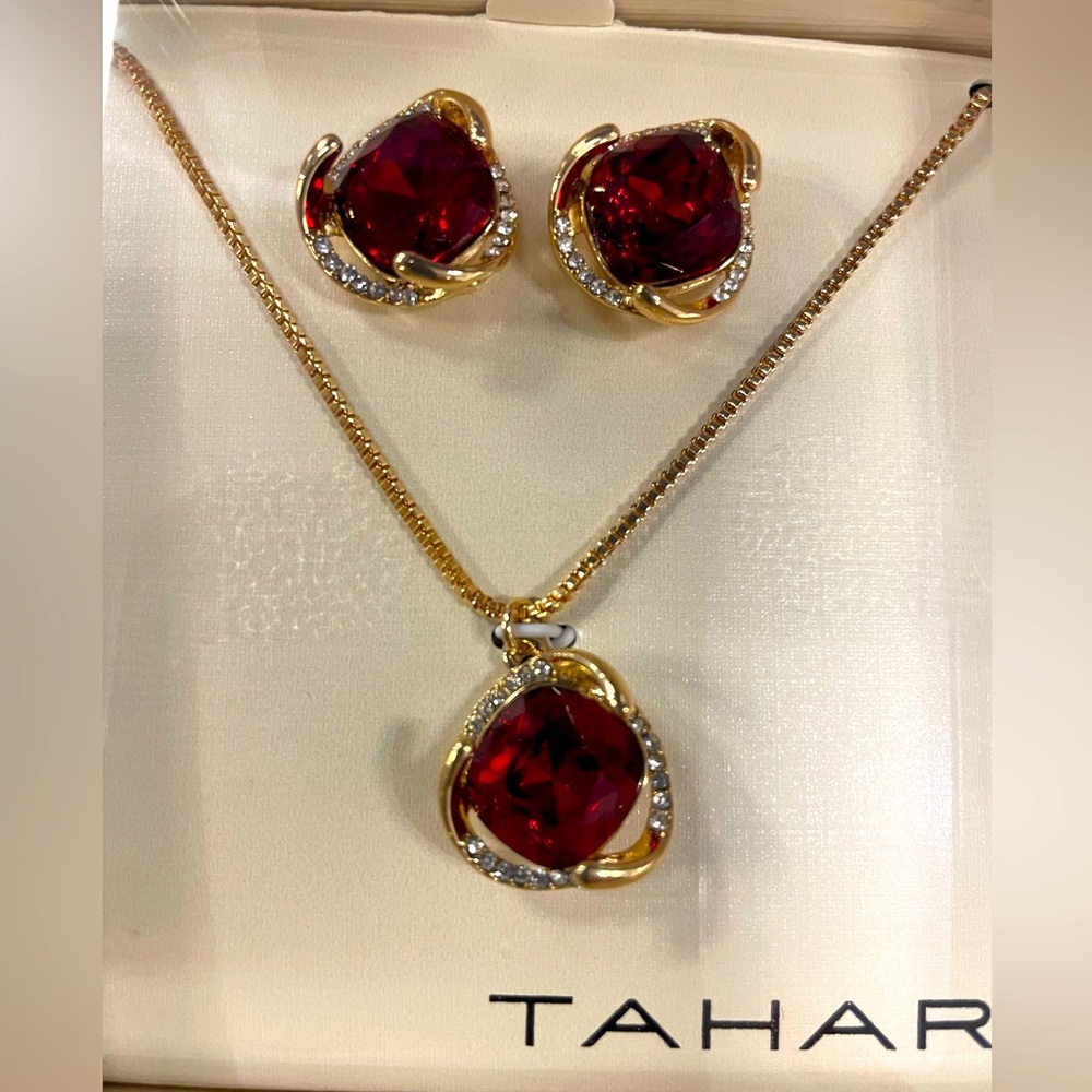 Tahari necklace and earrings set, new